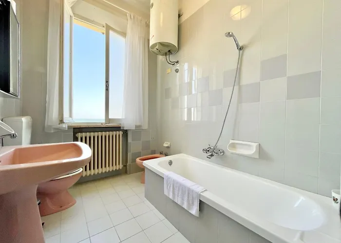 Con Accesso - Aurora * Ρίμινι